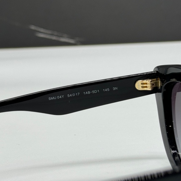 NEW MU04YS 1AB5D1 MIU MIU WOMEN SUNGLASSES MU 04YS 1AB5D1 BLACK CAT EYE - Picture 8 of 10